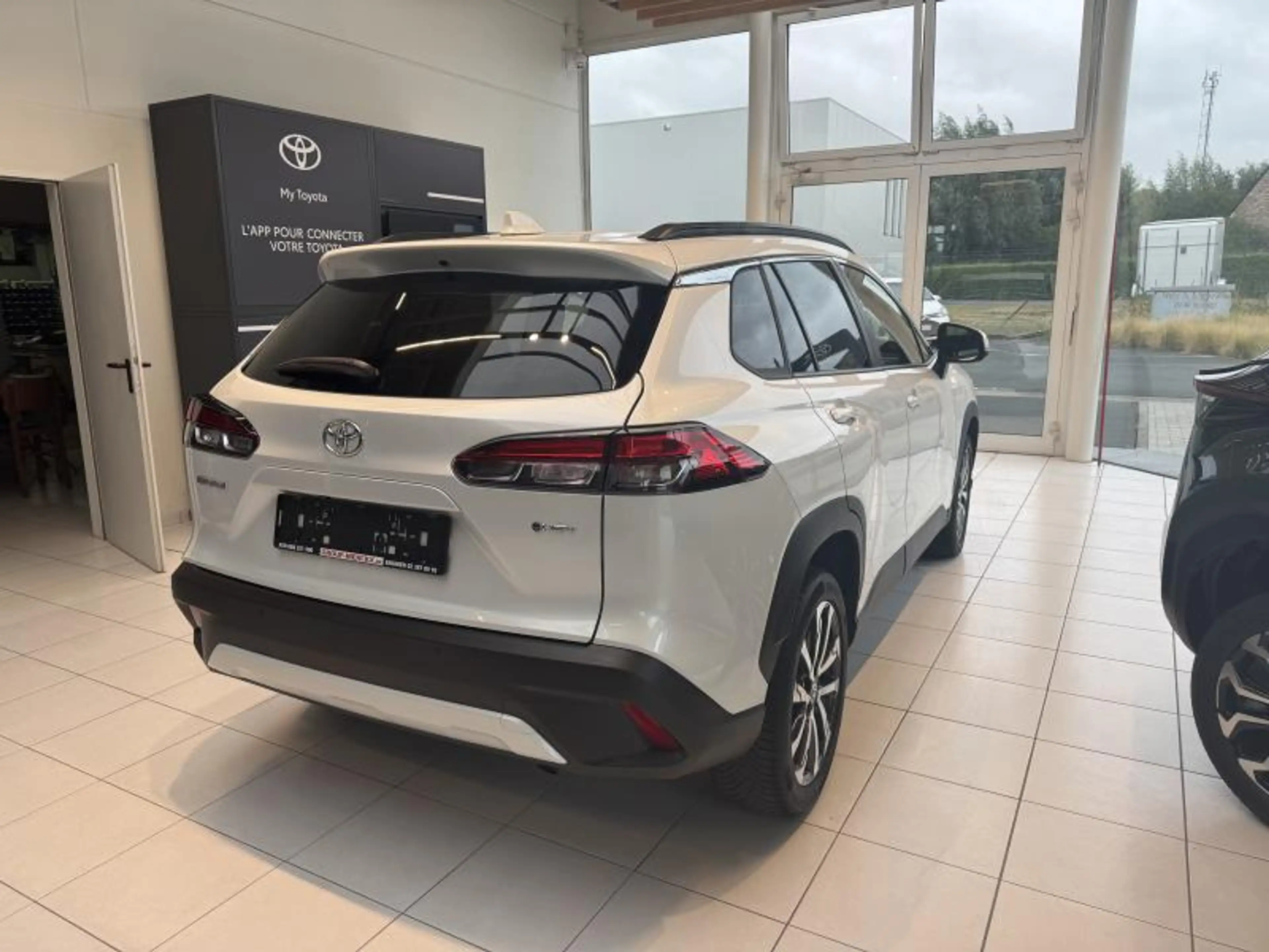 Toyota Corolla Cross Style — photo 4