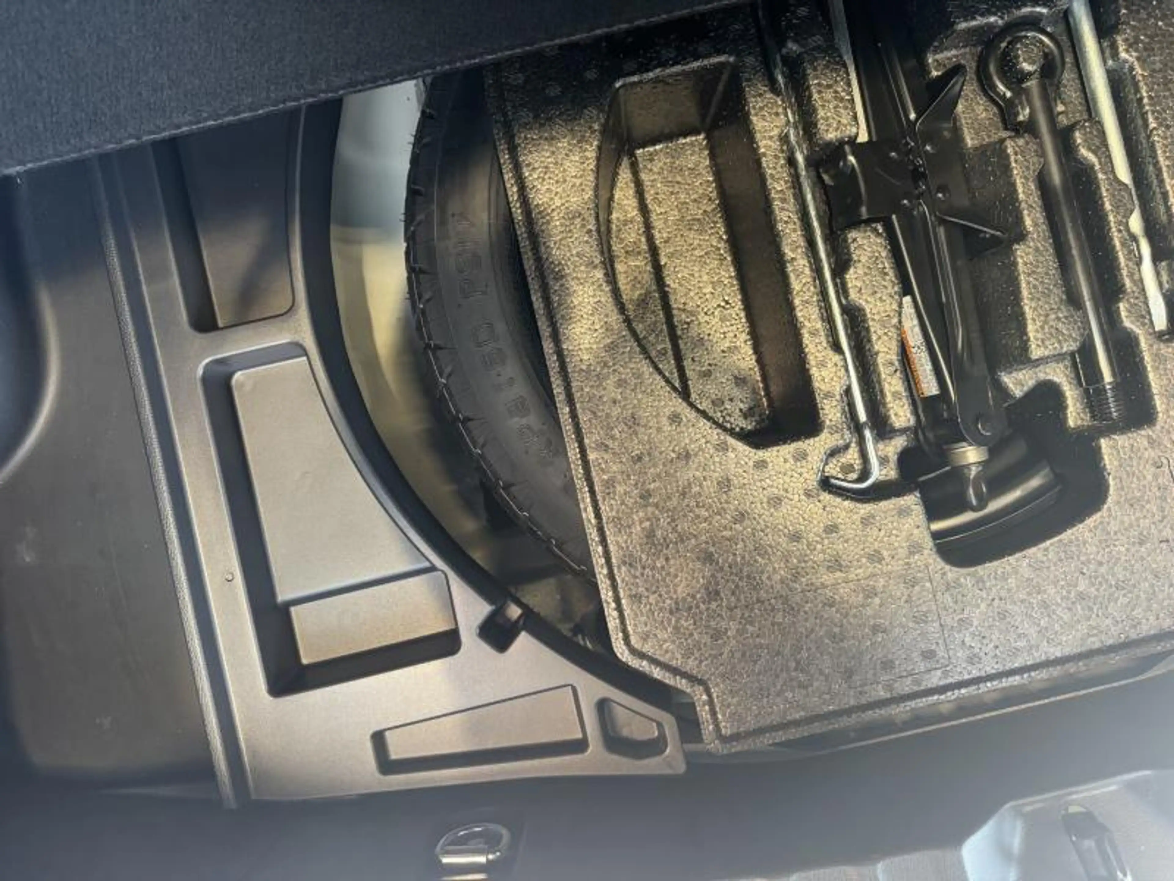 Toyota Corolla Cross Style — photo 10