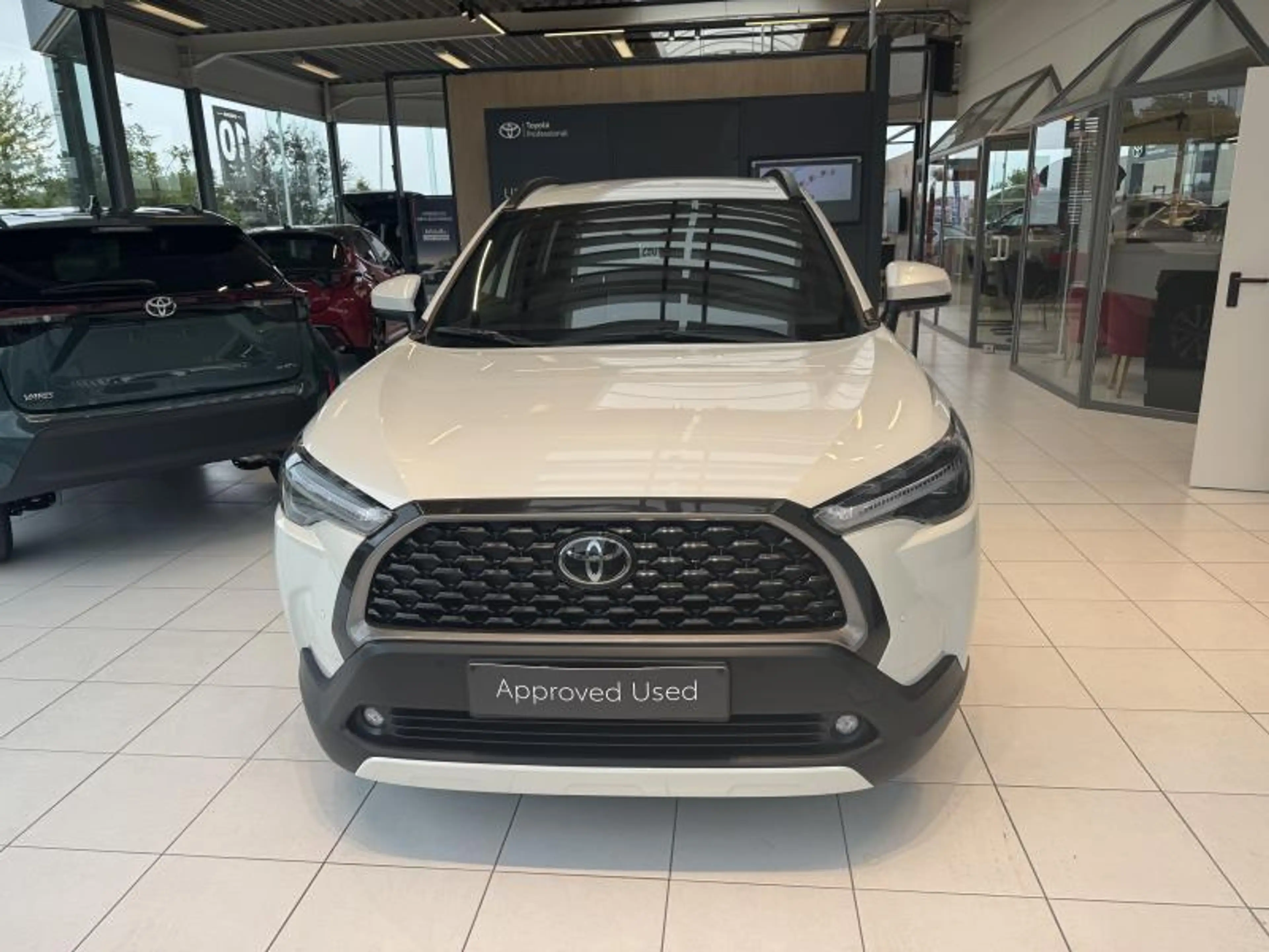 Toyota Corolla Cross Style — photo 2