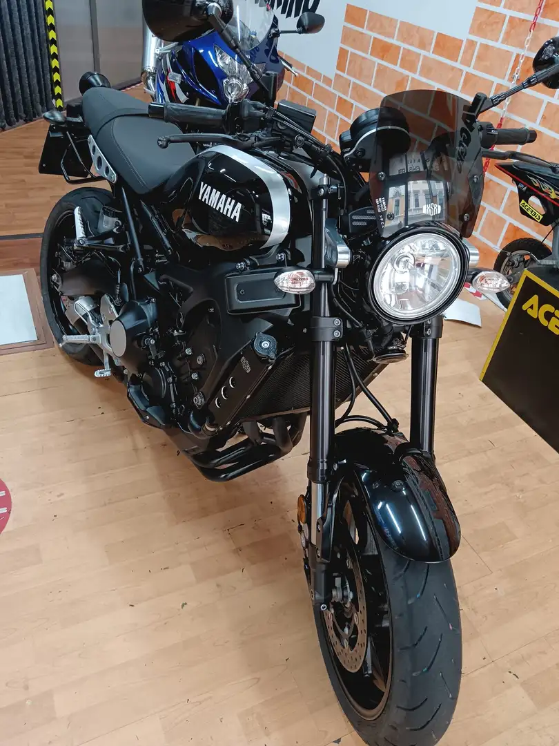 Yamaha XSR 900 ABS Černá - 1