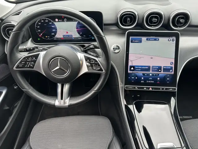 Mercedes-Benz 220 view 15