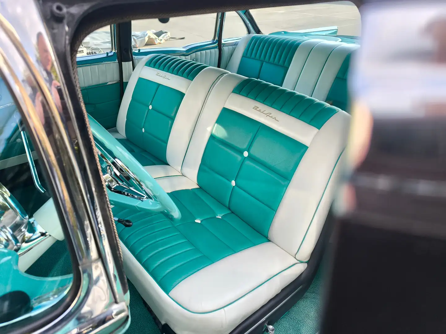 Chevrolet Bel Air 4 Door Sedan (V8, Airride, 17 Zoll) Vert - 2