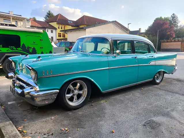 Chevrolet Bel Air 4 Door Sedan V8 (TOP ANGEBOT!)