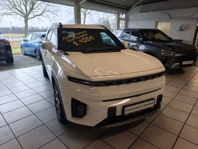 SsangYong Torres EVX Platinum