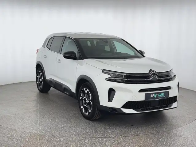 Citroen C5 Aircross view 3