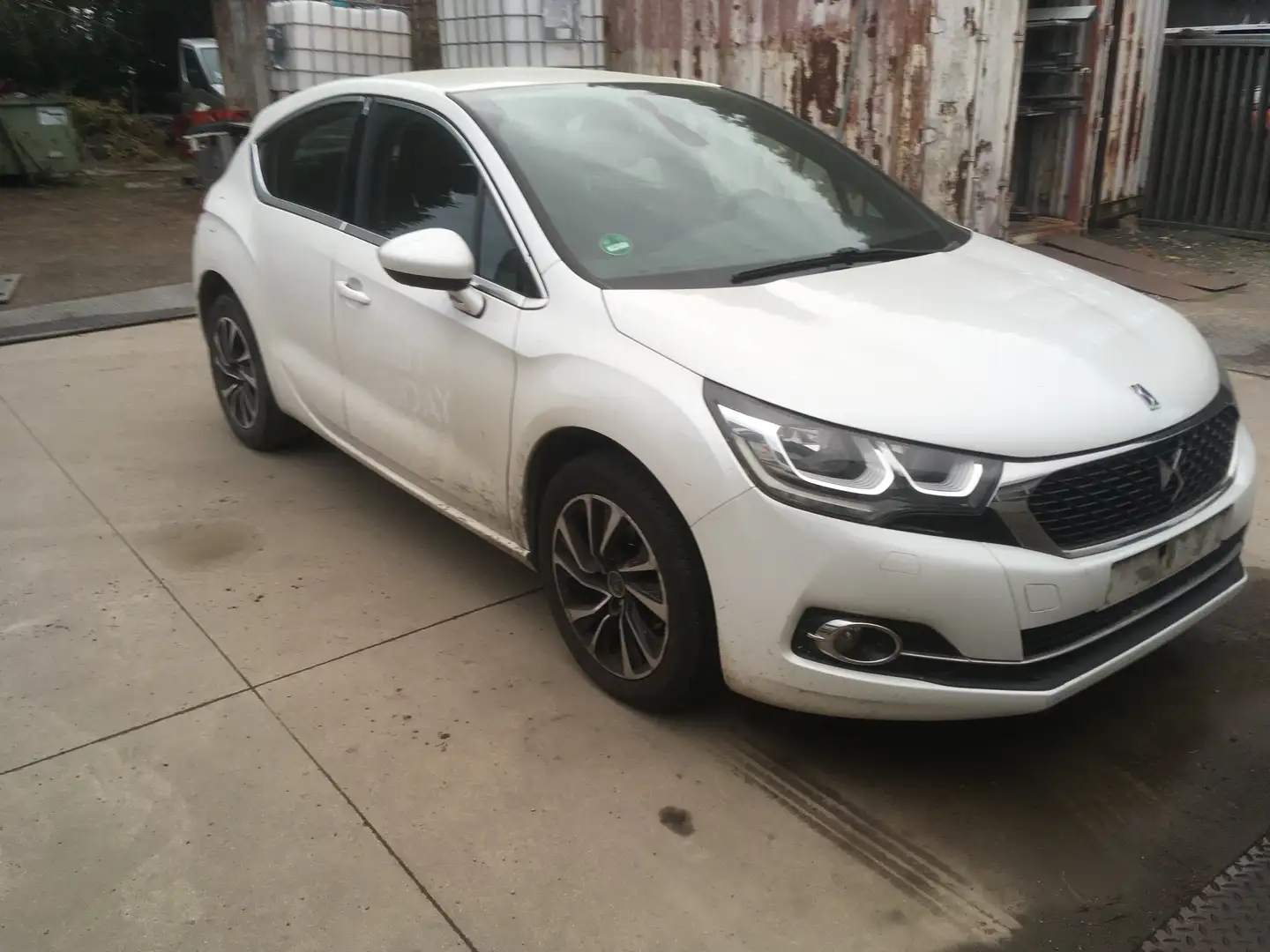 DS Automobiles DS 4 1.6 BlueHDi Business GPS AUTOMAAT EXPORT/MARCHAND Blanco - 1