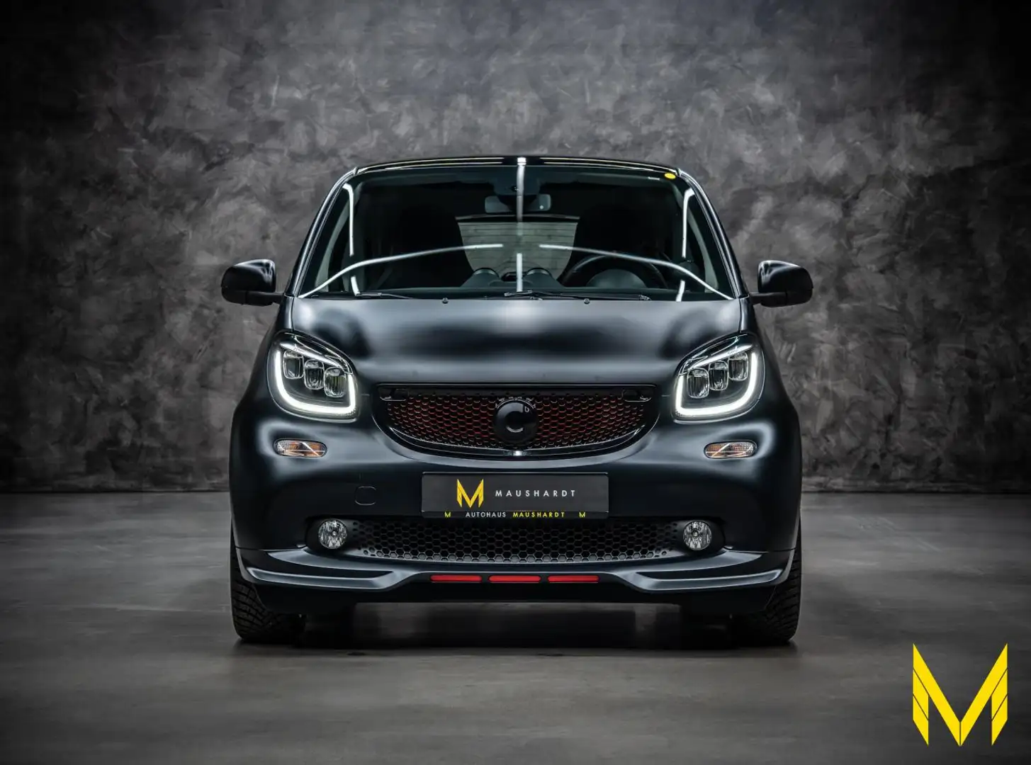 smart forTwo coupe BRABUS tailor made HP121 SUPERBLACK Noir - 2