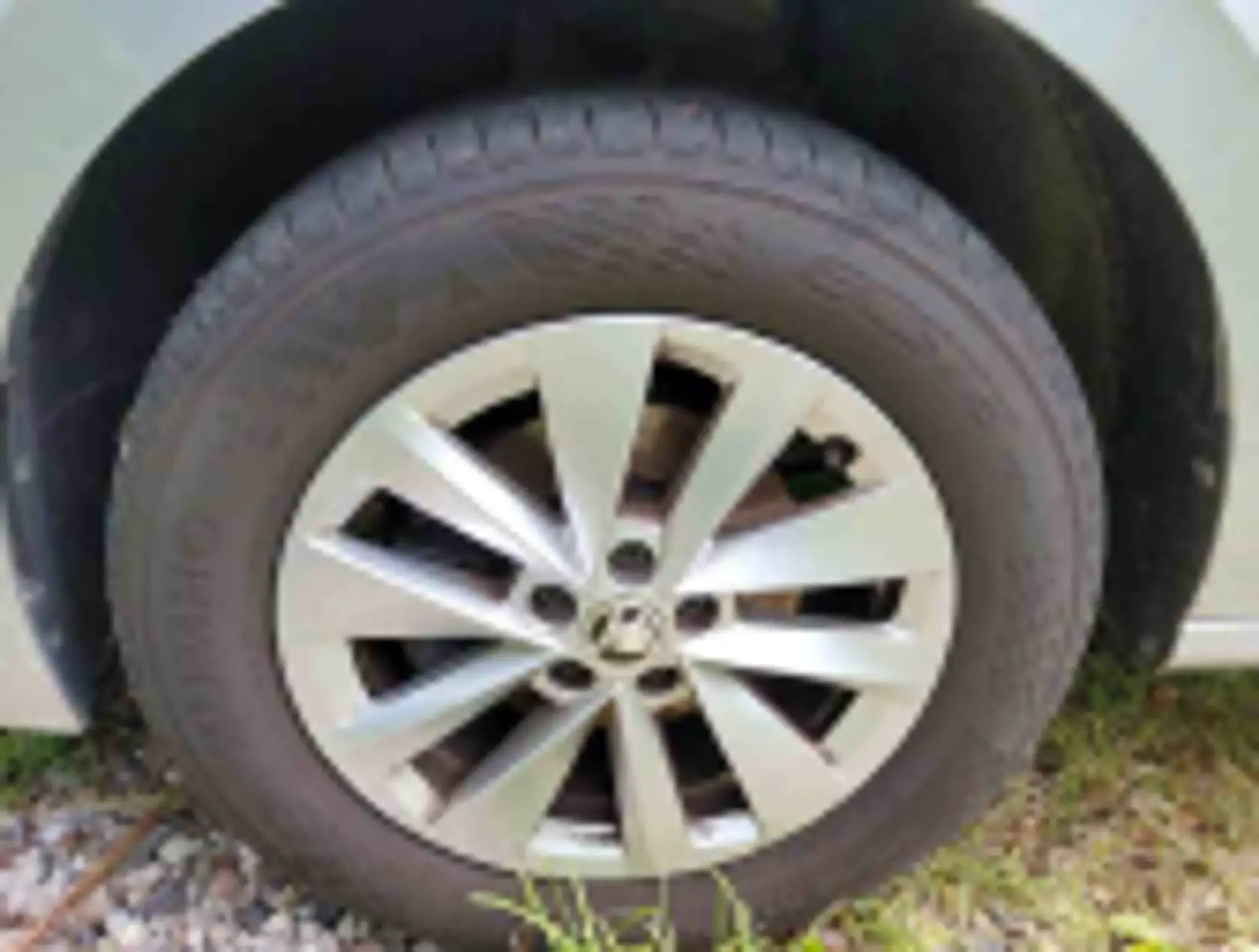 Skoda Kamiq Ambition 1,0l TSI * LED SHZ NAVI AHK * — photo 8