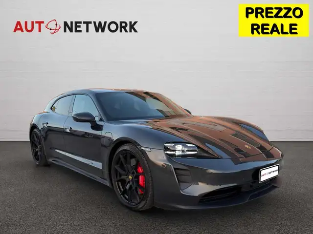 Porsche Taycan GTS Sport Turismo