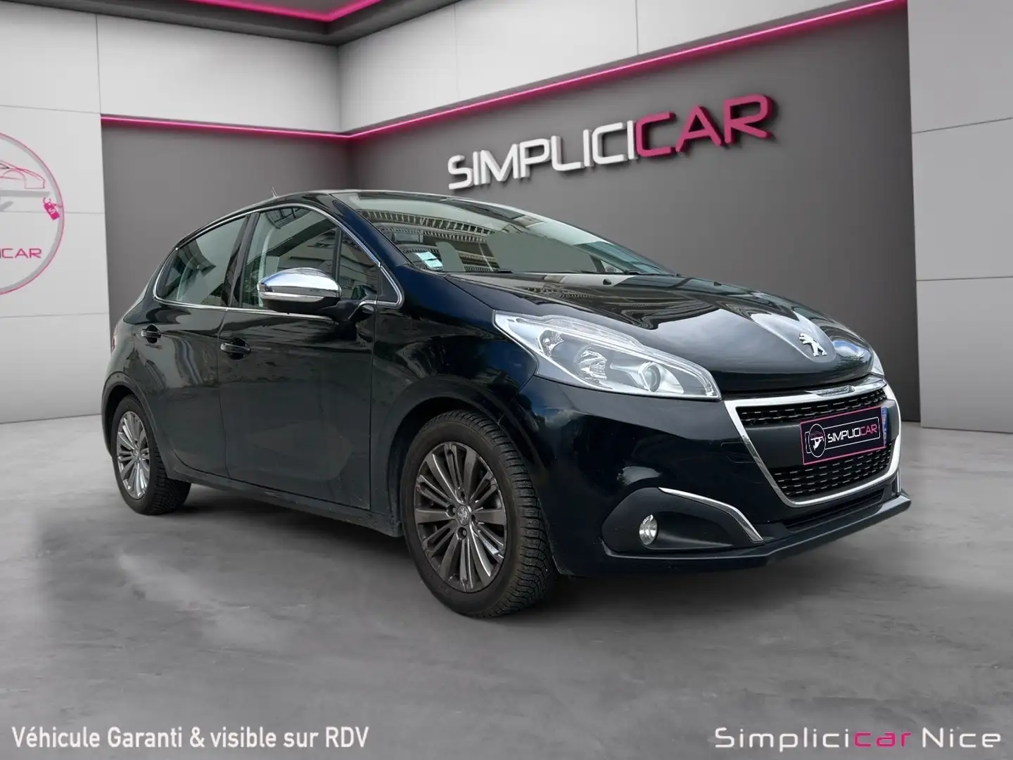 Peugeot 208 Allure Business Noir - 1