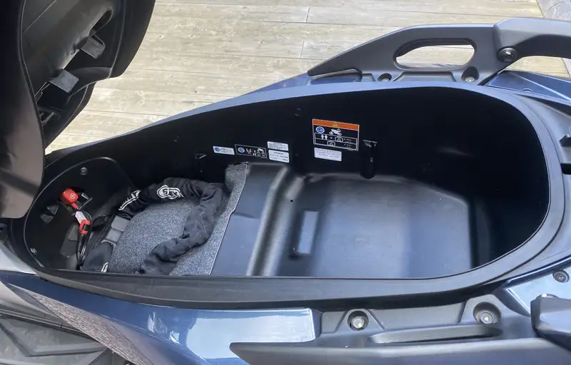 Honda Forza 300 - foto 5