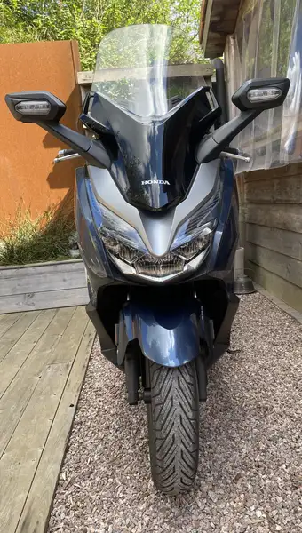 Honda Forza 300 - foto 2