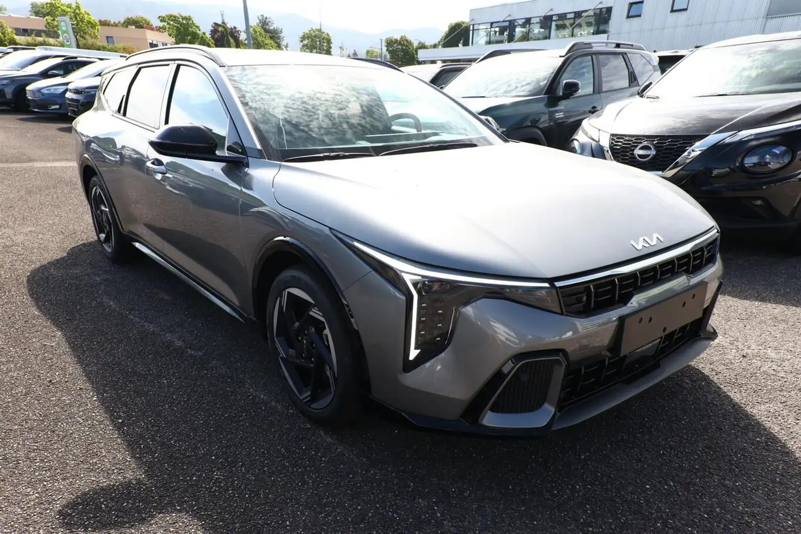 Kia K4 Sportswagon SW DCT LED+ LM17 PrivG ACC SHZ Nav ... Grau - 2