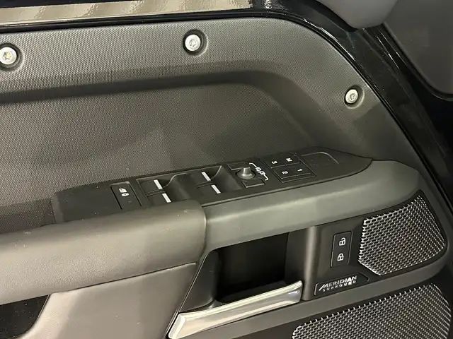 Land Rover Defender 110 P400 AWD X Aut. Ansicht 13