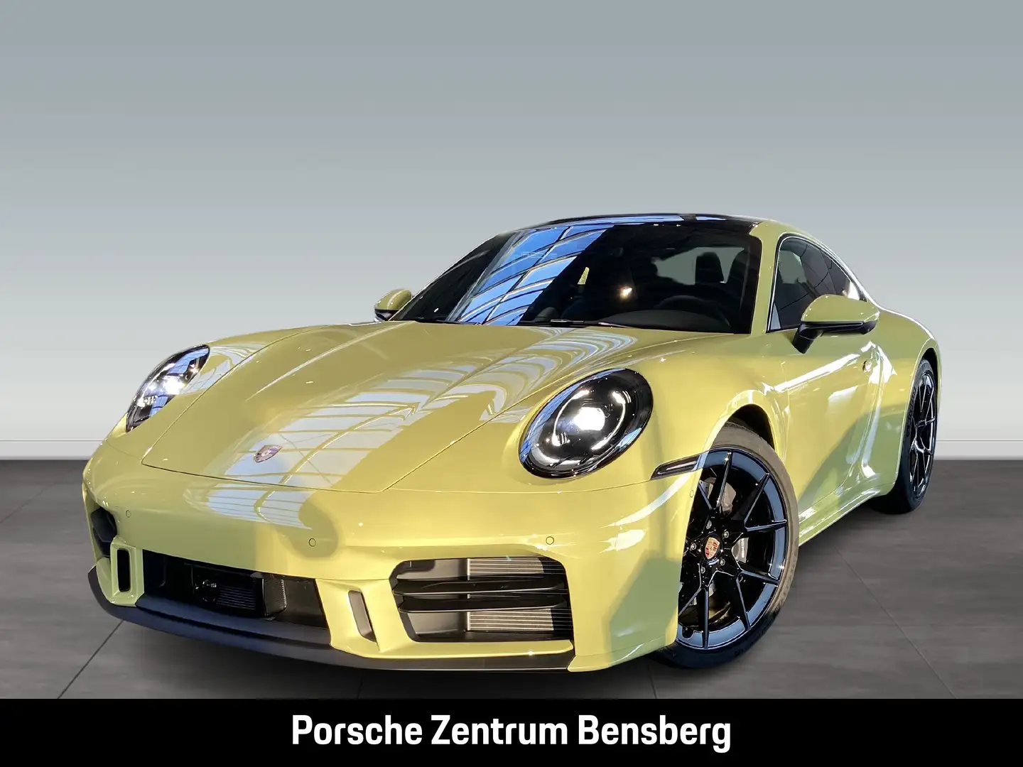 Porsche 911 Carrera Galben - 1