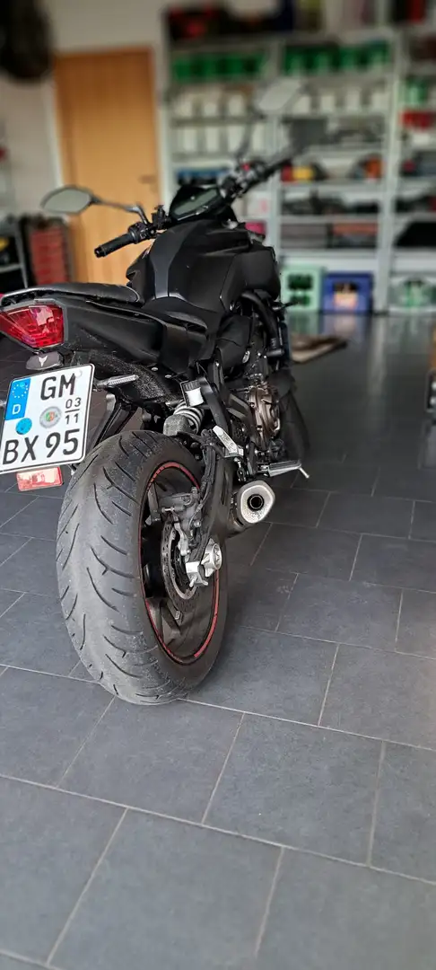 Yamaha MT-07 RM17 Schwarz - 2