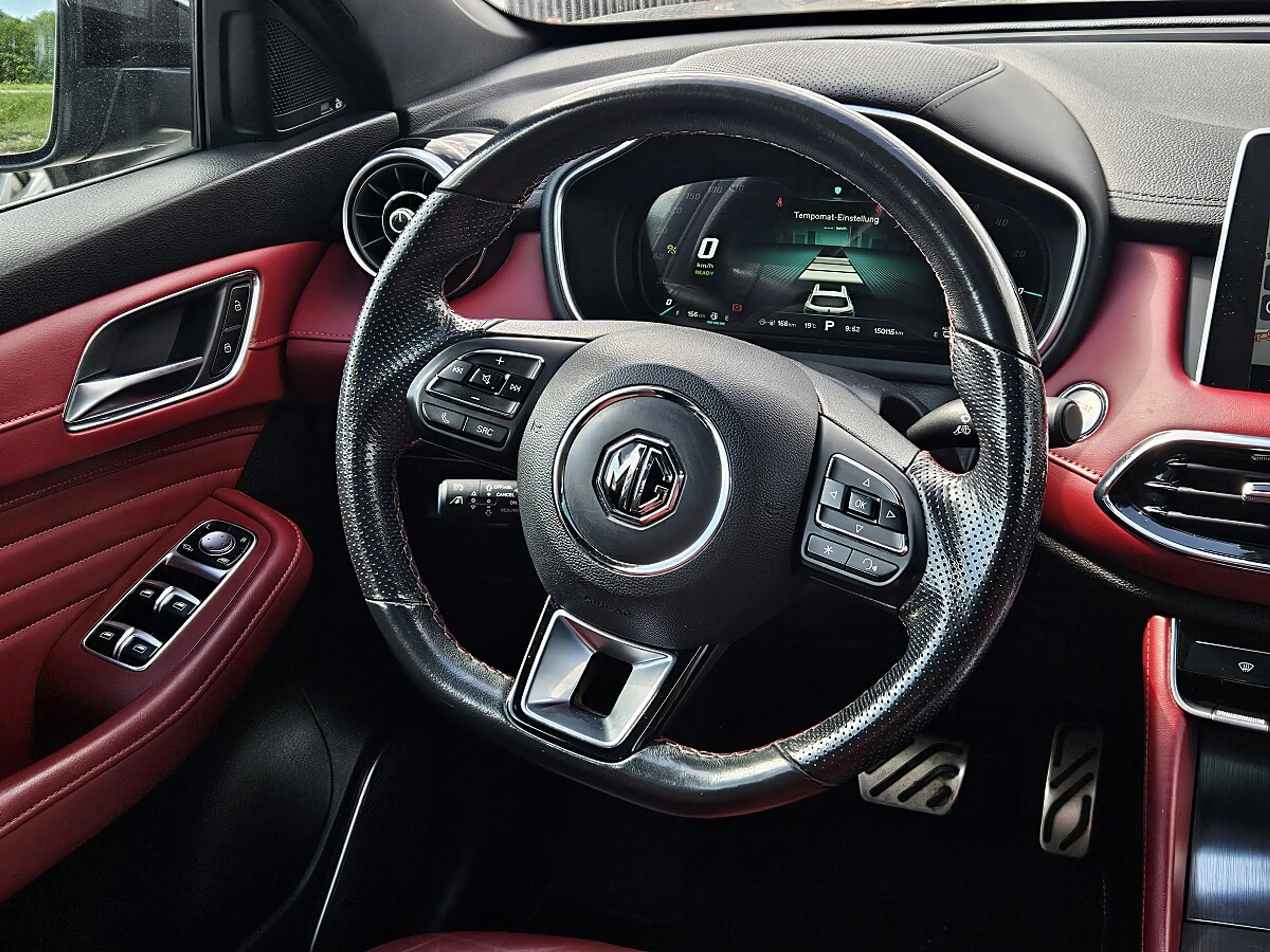 MG EHS 1,5T GDI PHEV Luxury Aut. — photo 9