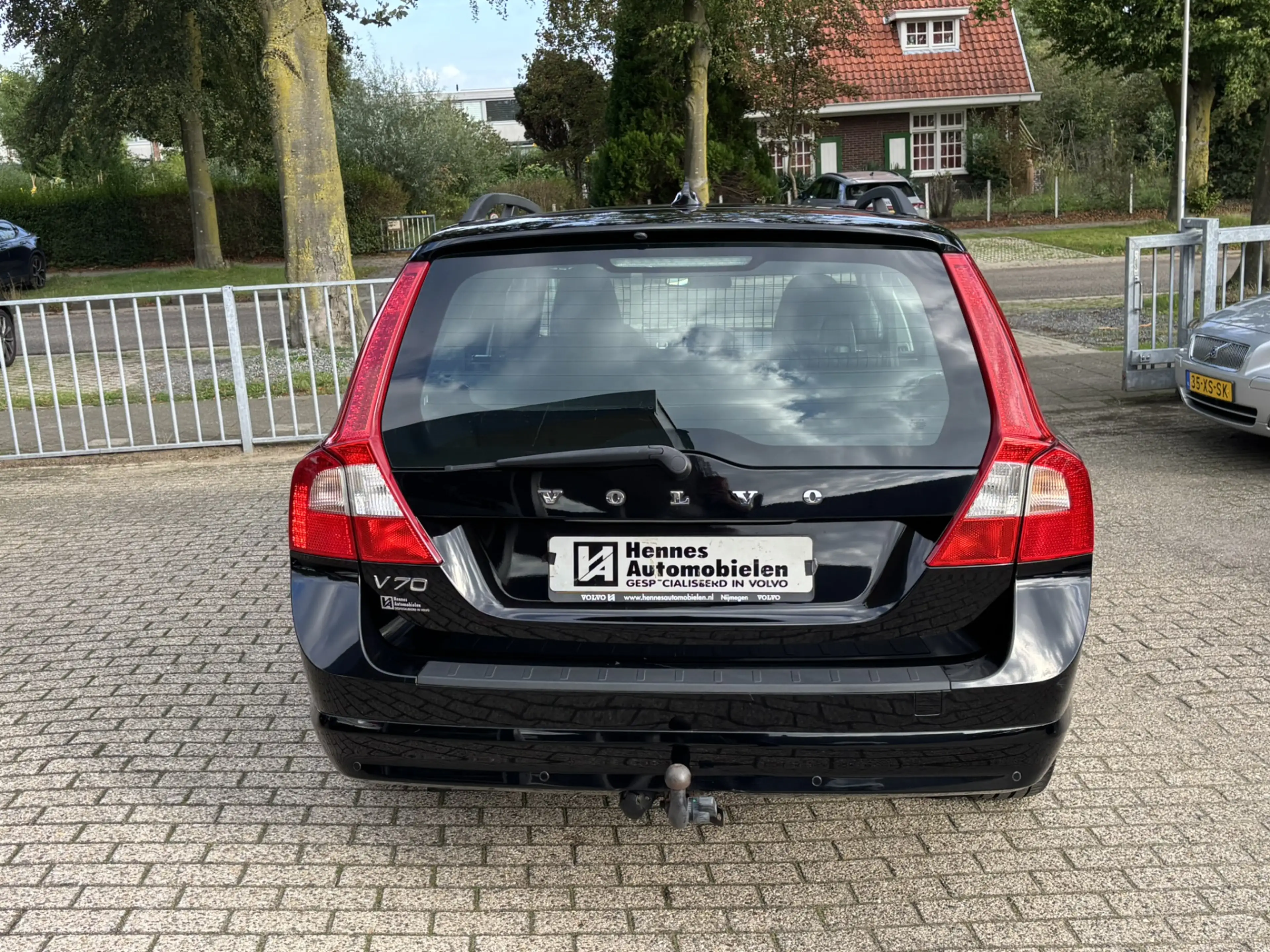 Volvo V70 2.5T 231pk Momentum Model 12 Xenon — photo 13