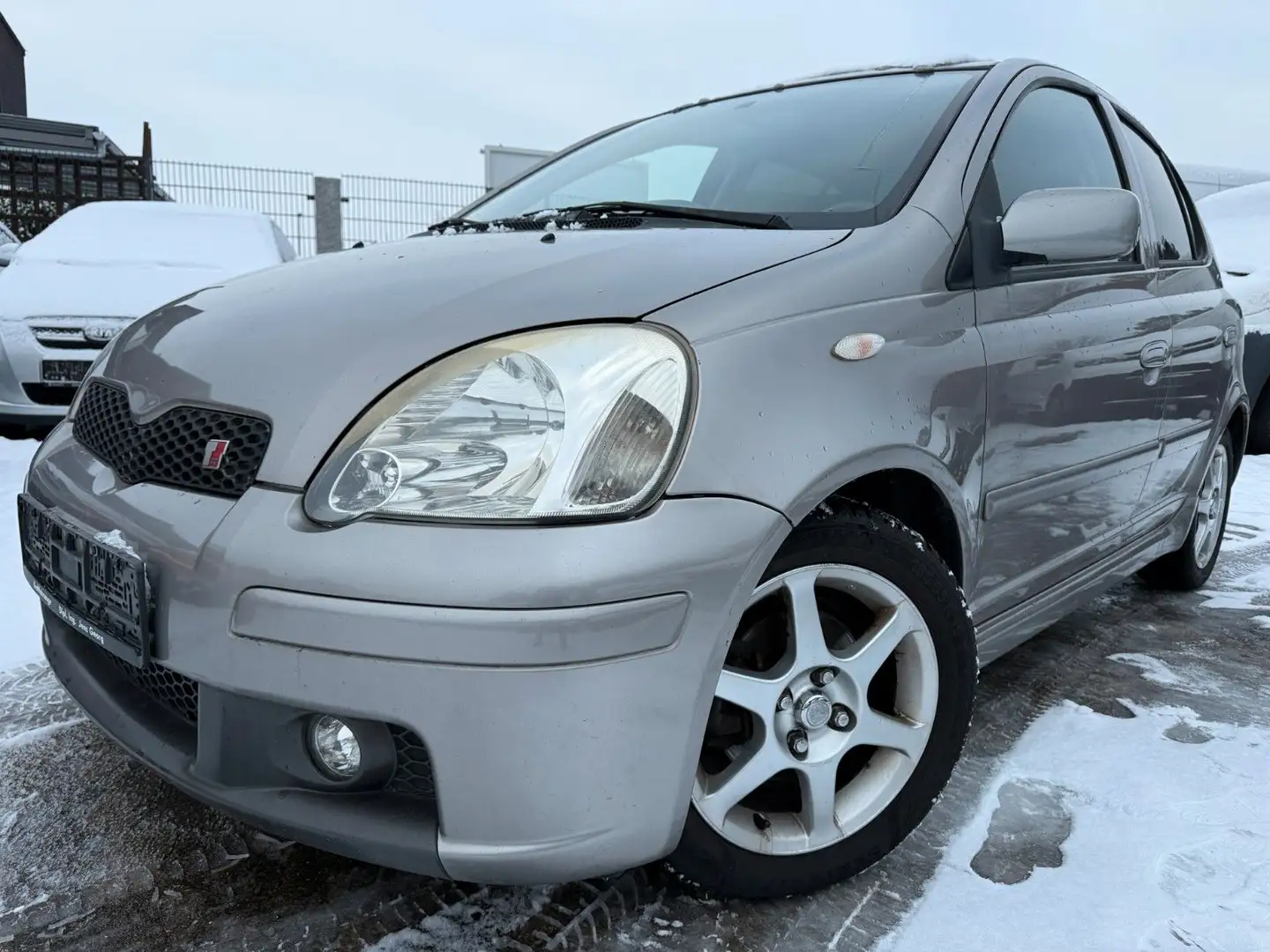 Toyota Yaris Sol 1,5 TS 77kw  Klimaanlage Braun - 1