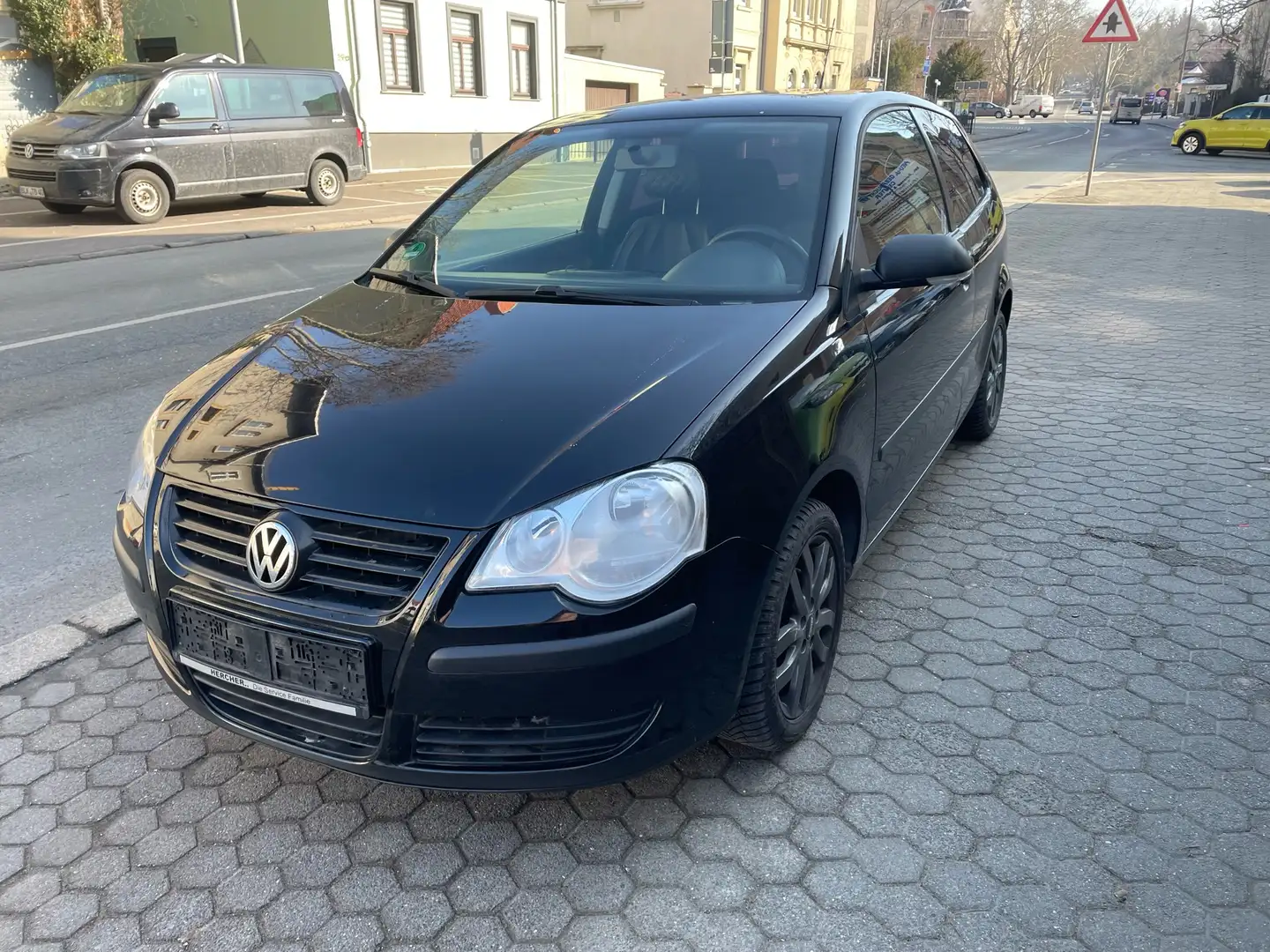 Volkswagen Polo 1.2 Trendline, HU 02/27 Negro - 1