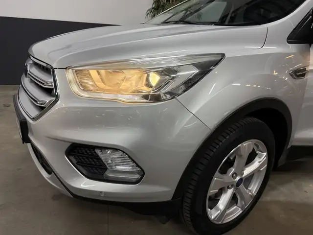 Ford Kuga view 22