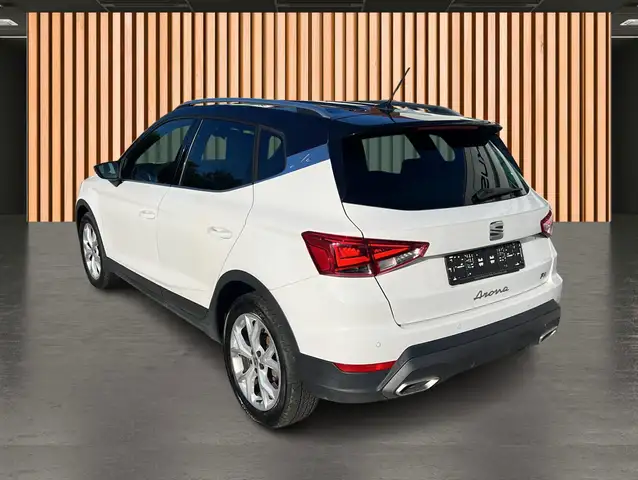 Seat Arona view 4