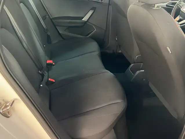 Seat Arona view 9