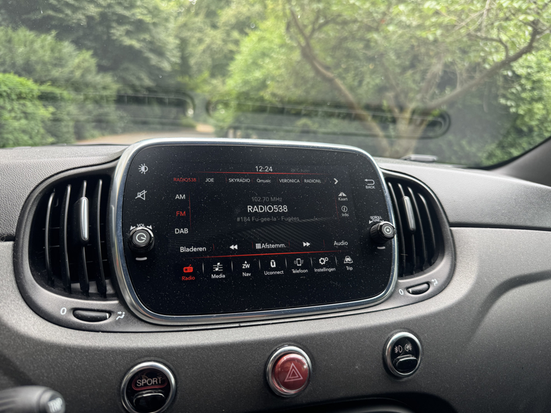 Abarth 595 Competizione 1.4 T-Jet 70th Anniversary, Sabelt — photo 8