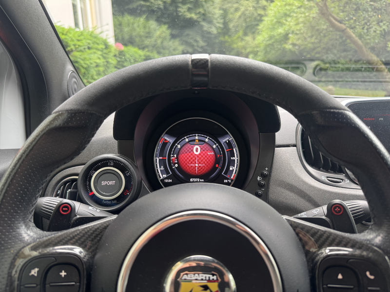 Abarth 595 Competizione 1.4 T-Jet 70th Anniversary, Sabelt — photo 12