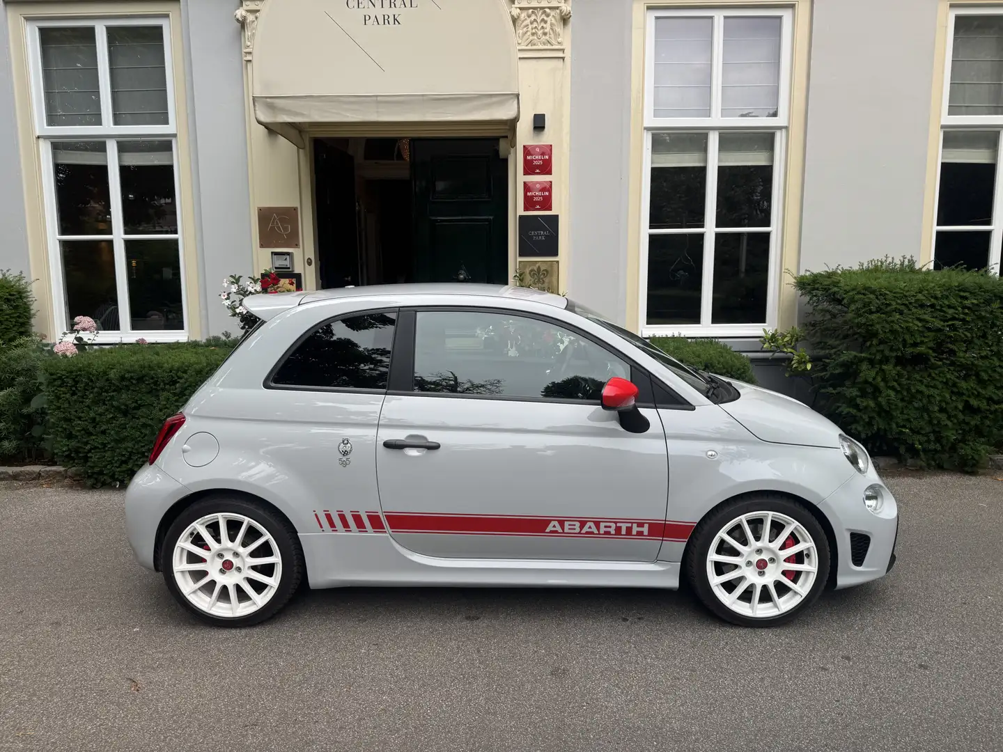 Abarth 595 Competizione 1.4 T-Jet 70th Anniversary, Sabelt Grau - 2