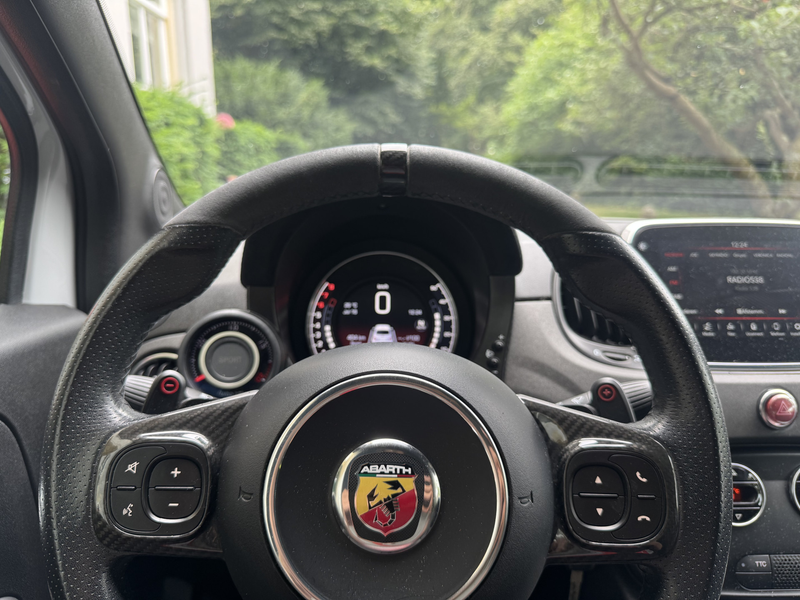 Abarth 595 Competizione 1.4 T-Jet 70th Anniversary, Sabelt — photo 15