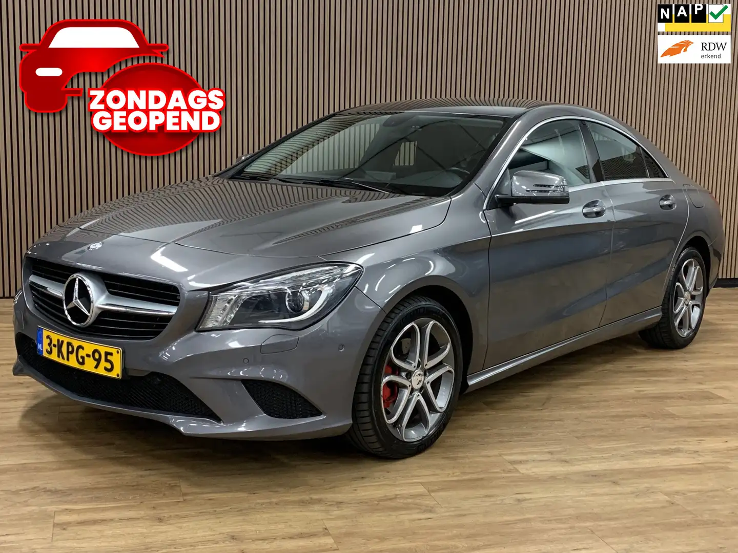 Mercedes-Benz CLA 200 Ambition|Automaat|Navigatie|Climate Control| Gris - 1