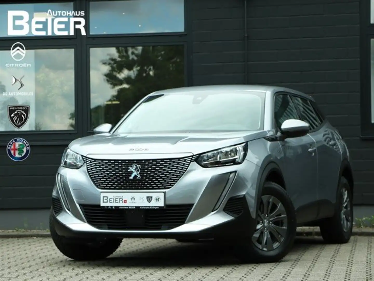 Peugeot 2008 136 e-Active Klimaau./ Freispr./ PDC Grau - 1