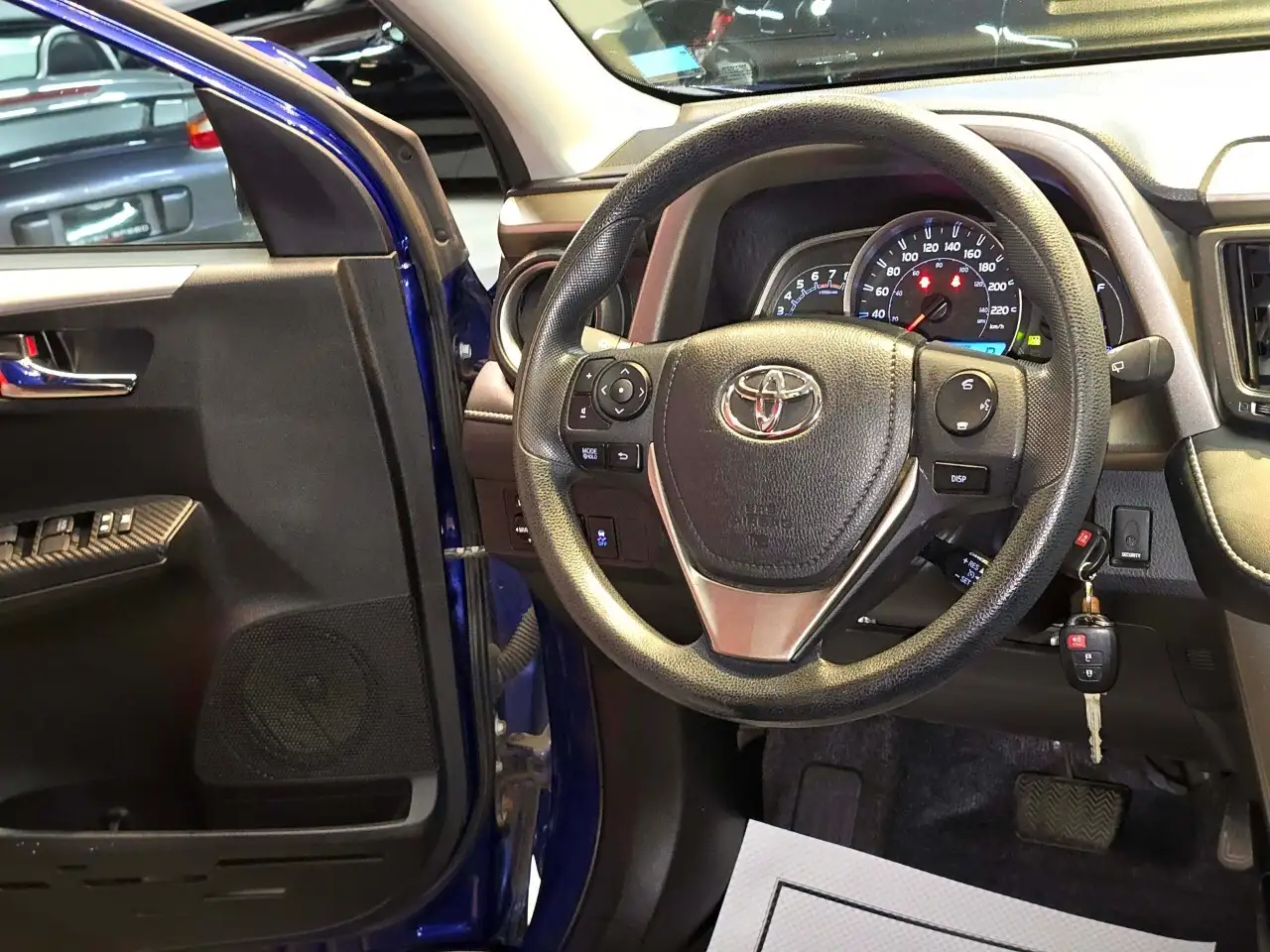Toyota RAV 4 photo Toyota RAV 4