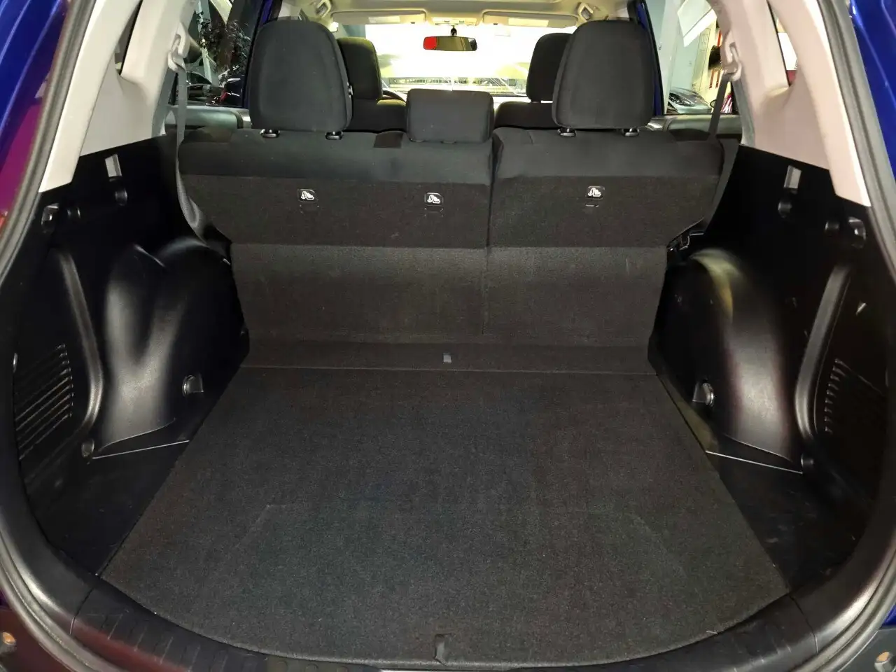 Toyota RAV 4 photo Toyota RAV 4