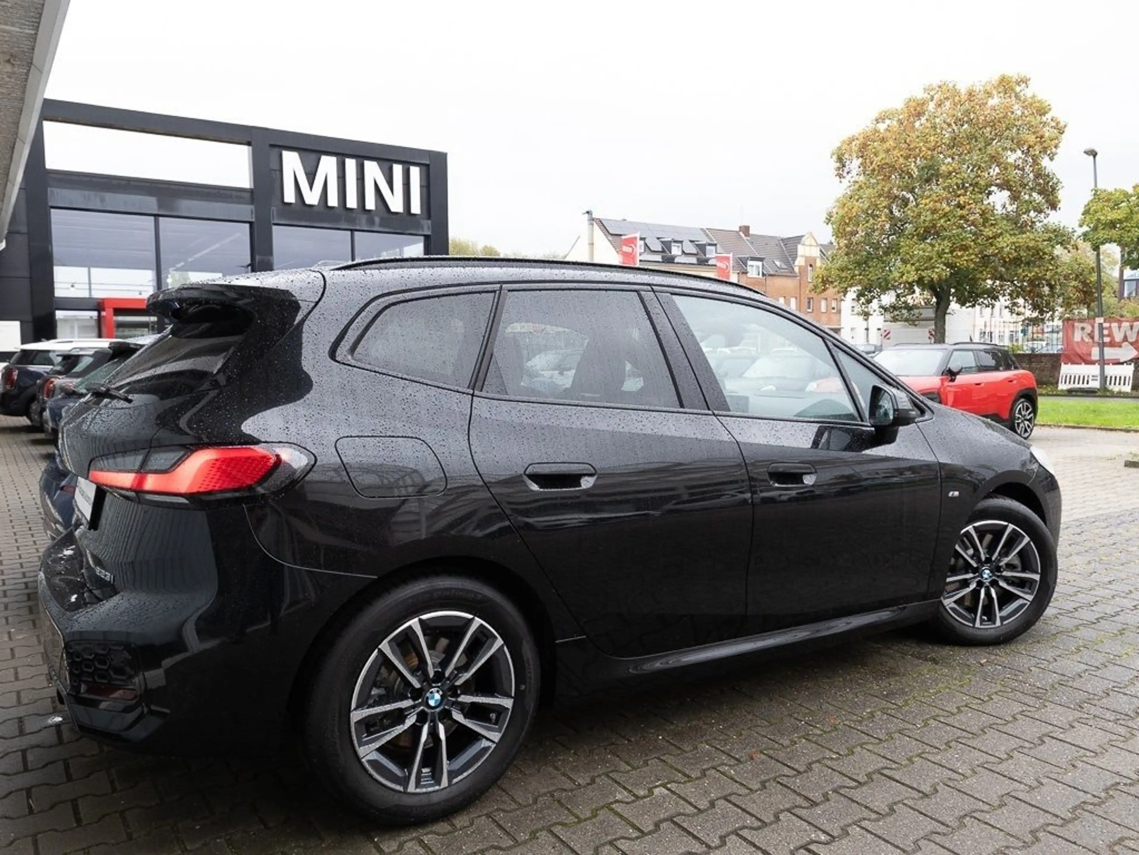 BMW 223 i xDrive Active Tourer M Sport HUD RFK NAVI — photo 2