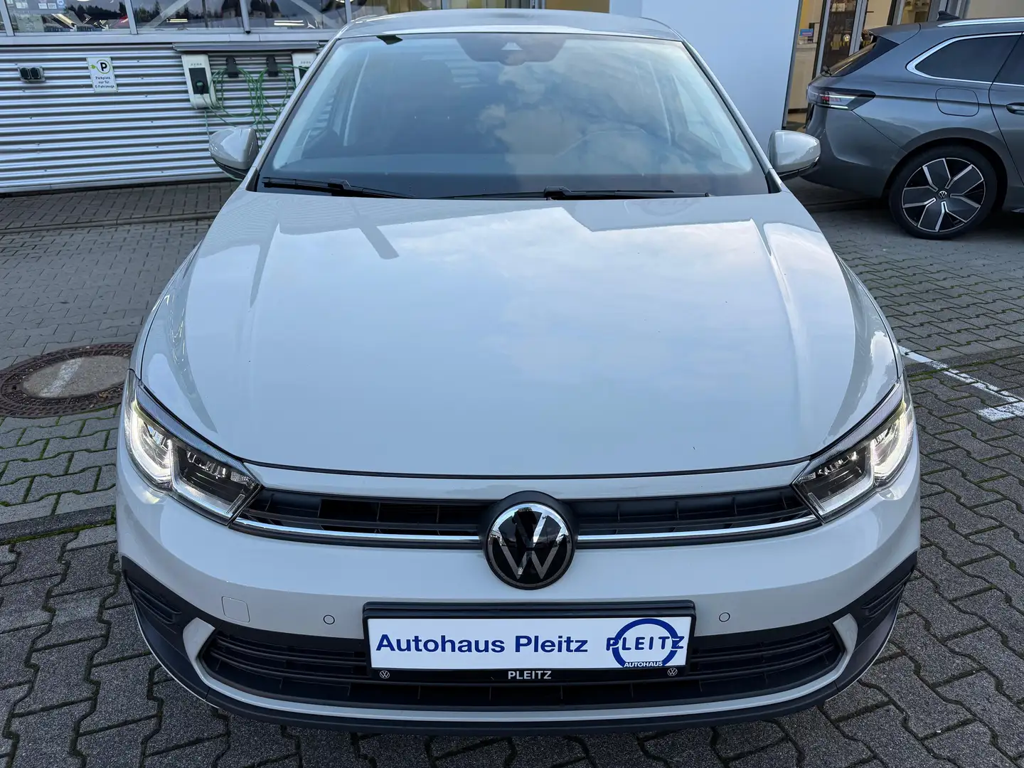 Volkswagen Polo Life 1.0 TSI LED Kamera Climatronic DAB+ PDC Gris - 2