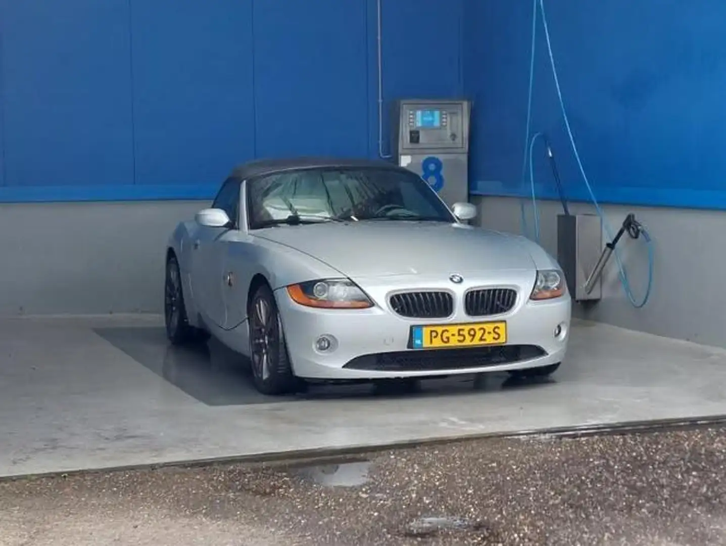 BMW 2.5i Срібний - 1