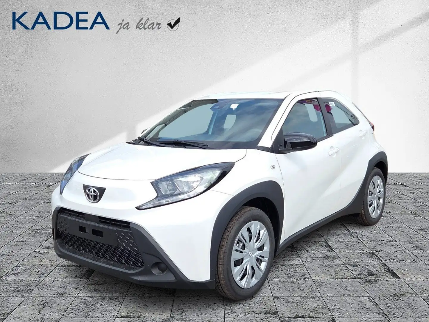 Toyota Aygo X 1.0 Business Edition ACC+Navi+SHZ+Kam.+PDC Blanc - 2