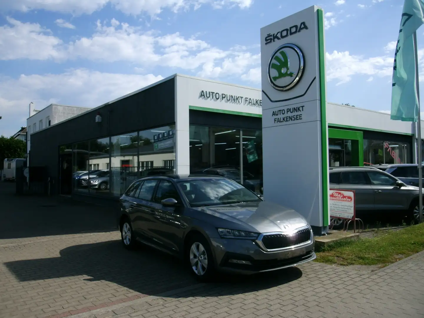 Skoda Octavia Active Grau - 2