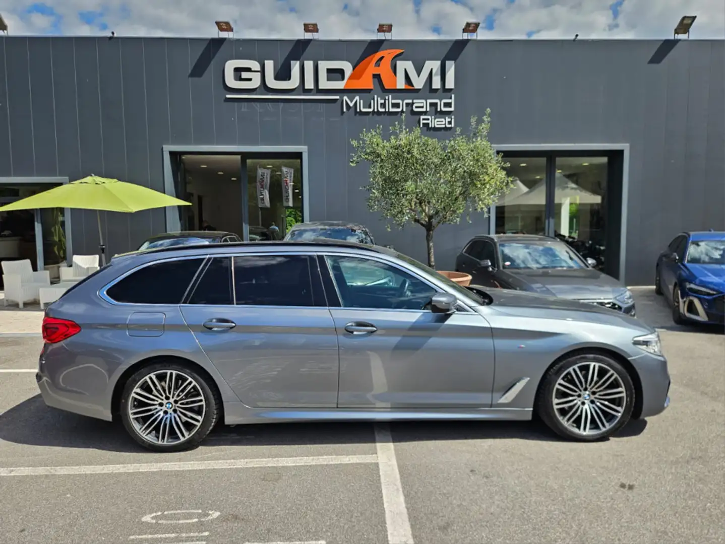BMW 520 520d Touring mhev 48V xdrive Msport auto Gris - 1