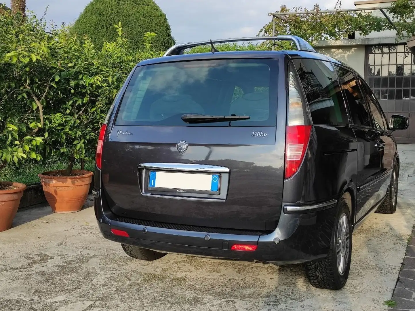 Lancia Phedra 2.2 mjt Platinum 170cv auto dpf Schwarz - 2