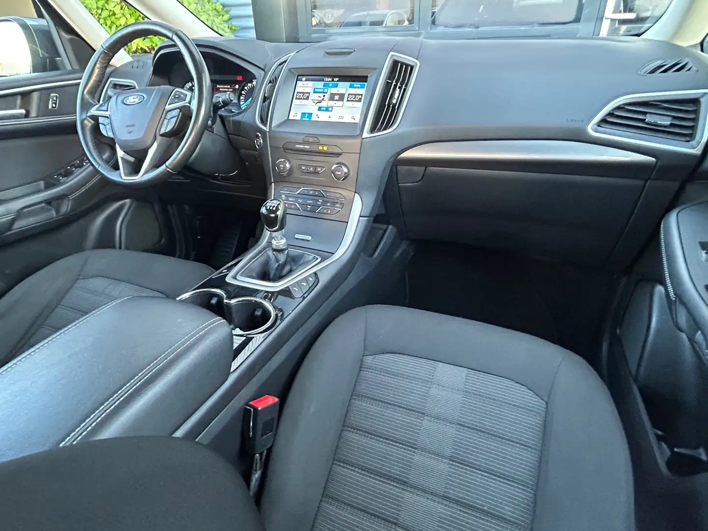 Ford Galaxy 1.5 Titanium| 7 Persoons|Navi|Cruise|Applecarplay| Gris - 2