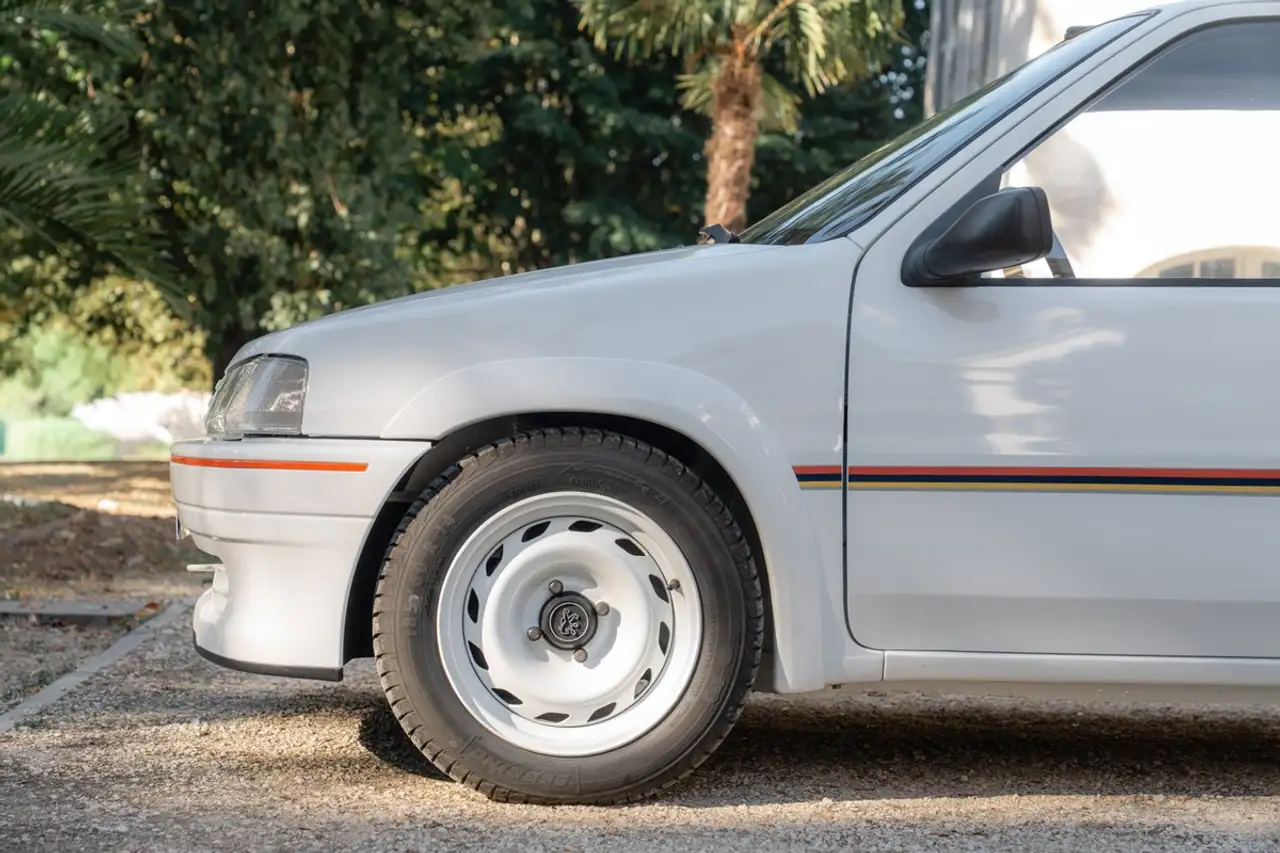 Peugeot 106 Rallye Phase 1 - ETAT CONCOURS - SORTIE DES ATELIERS PEUGEOT, foto 11