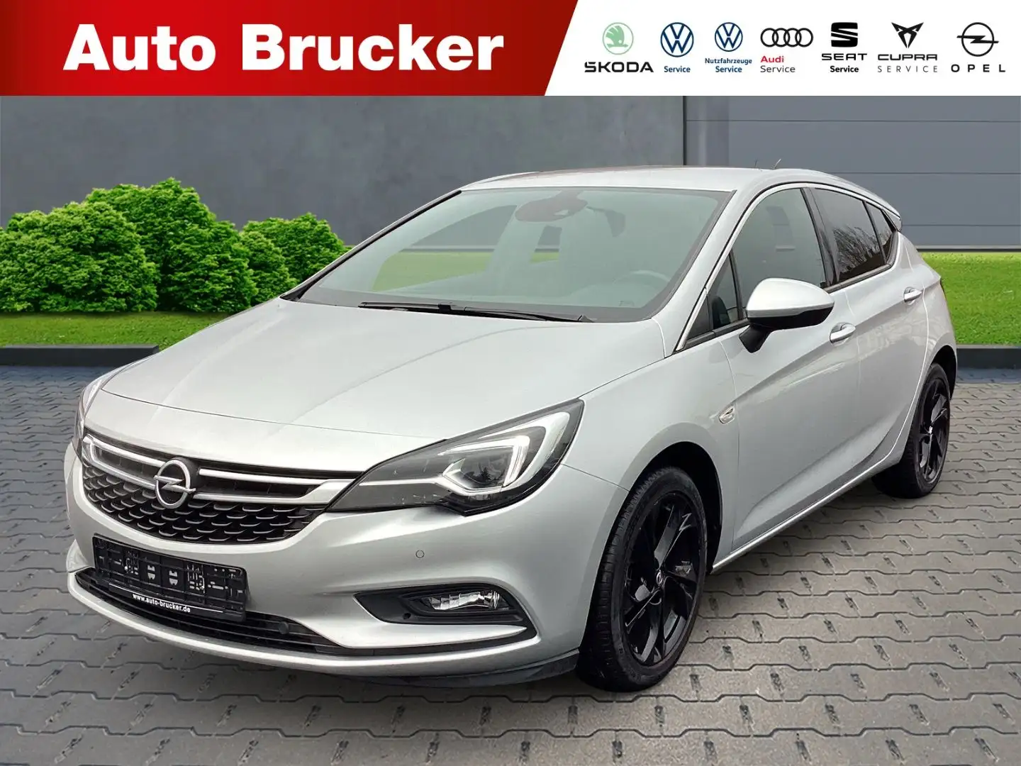 Opel Astra K Dynamic 1.4 Turbo+Alufelgen+Klimaautomat Stříbrná - 1