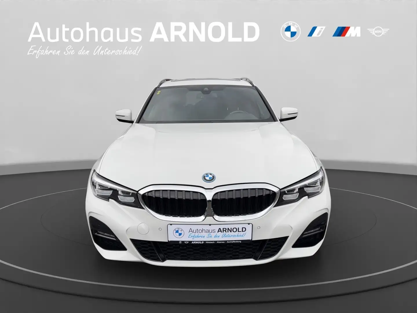 BMW 330 e Touring M Sport Panoramadach Sitzhzg. Blanc - 2