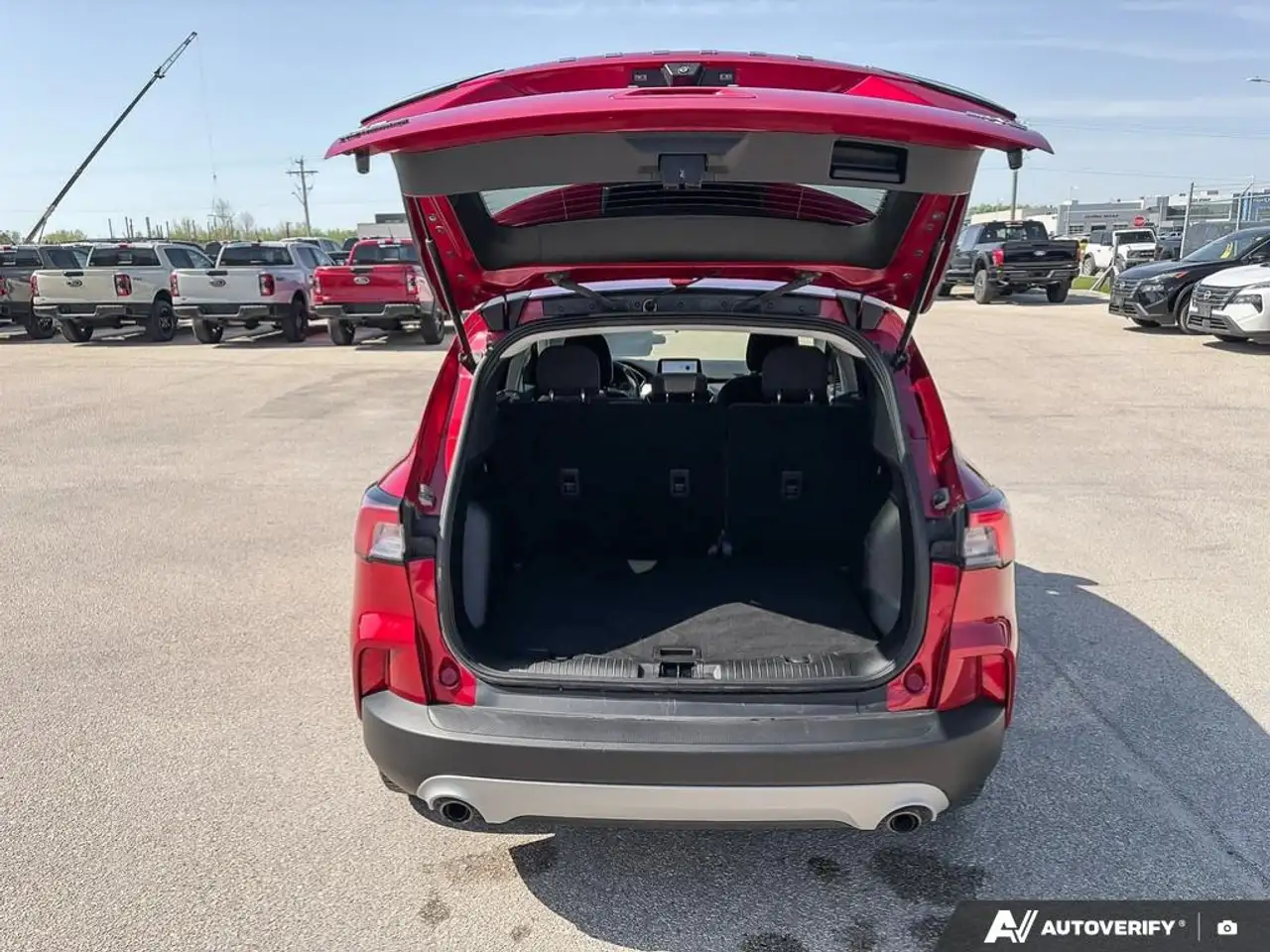 Ford Escape снимка Ford Escape