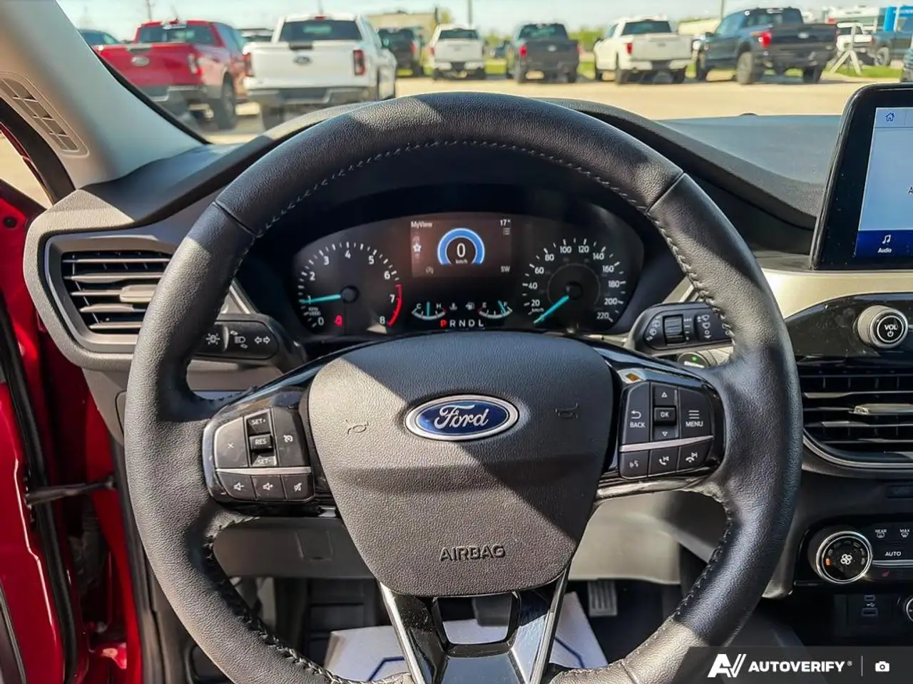 Ford Escape снимка Ford Escape
