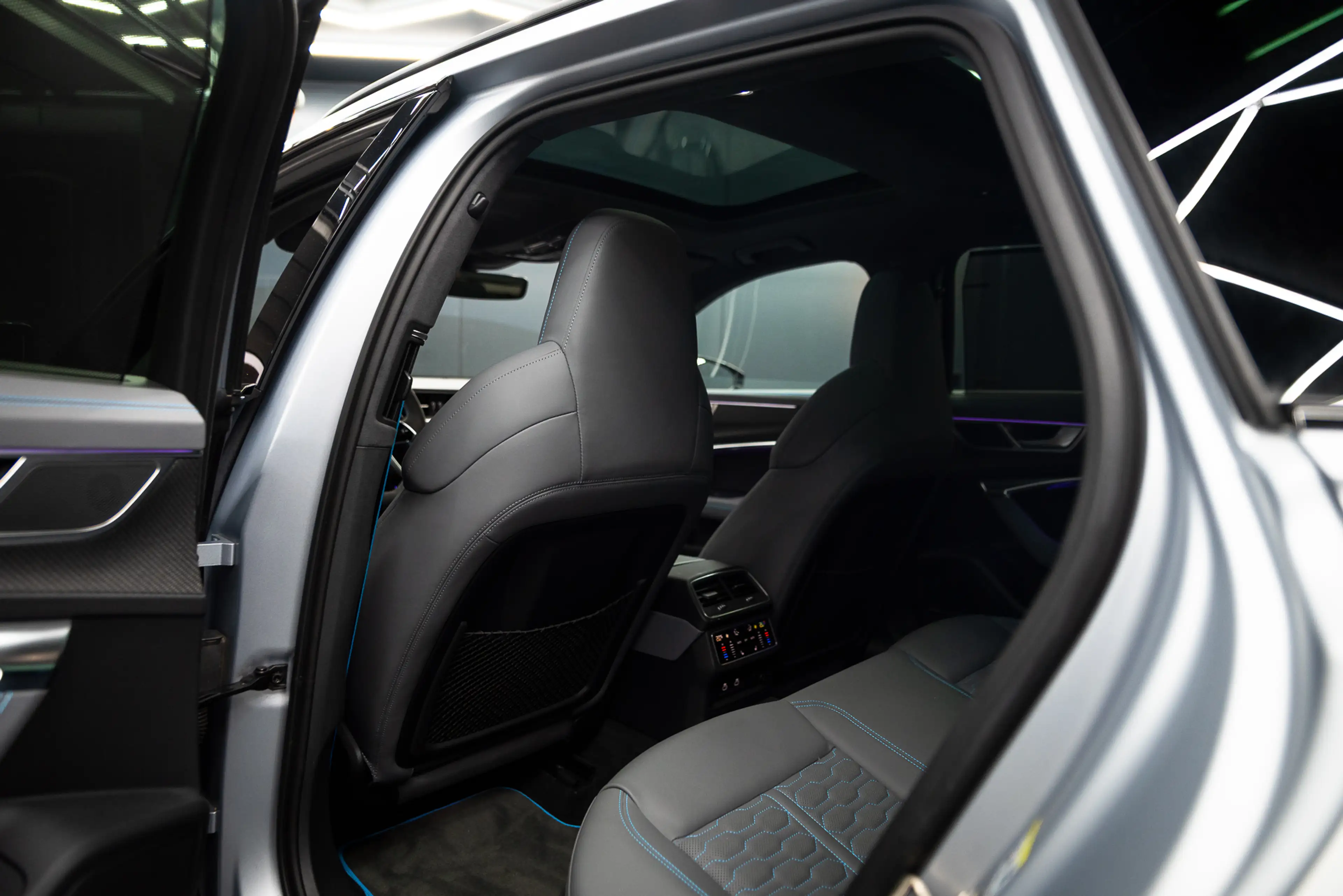 Audi RS6 A6 Avant TFSI quattro Keramisch / Dynamic+ / Exclu — photo 27