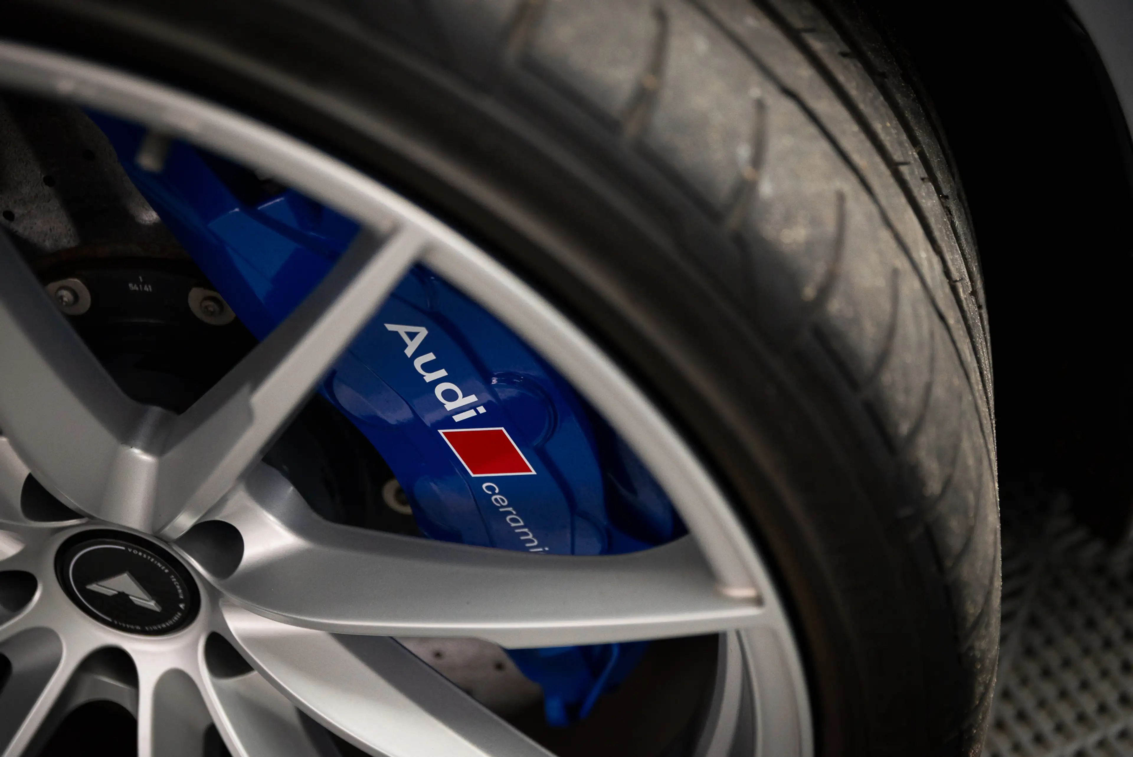 Audi RS6 A6 Avant TFSI quattro Keramisch / Dynamic+ / Exclu — photo 7